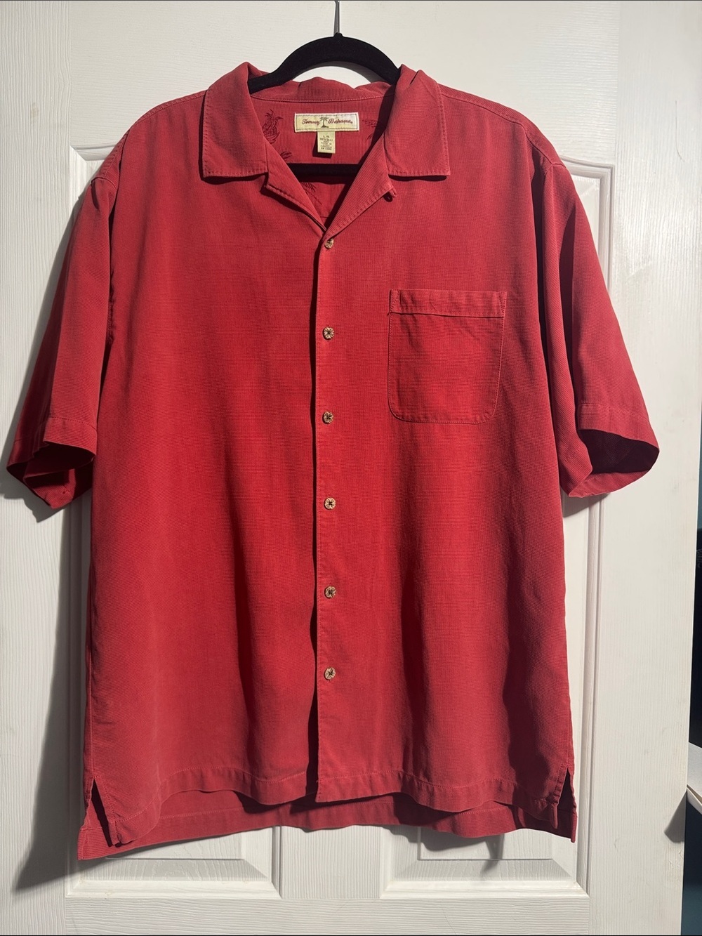 Tommy Bahama 100% Silk Camp Shirt Coral Red Pigment-Dyed Men’s Large Resortwear